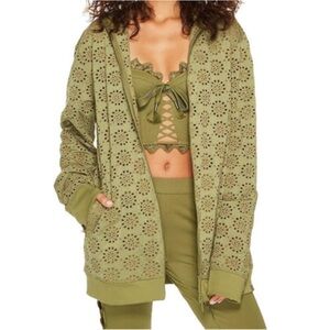 [NWT] Puma | Fenty by Rihanna Zip Up Embroidered  Edge Oversized Jacket Size XS